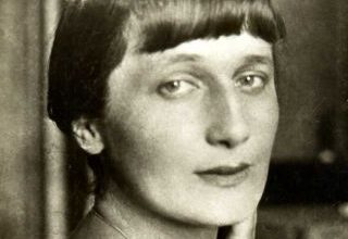 Ахматова Анна Андріївна